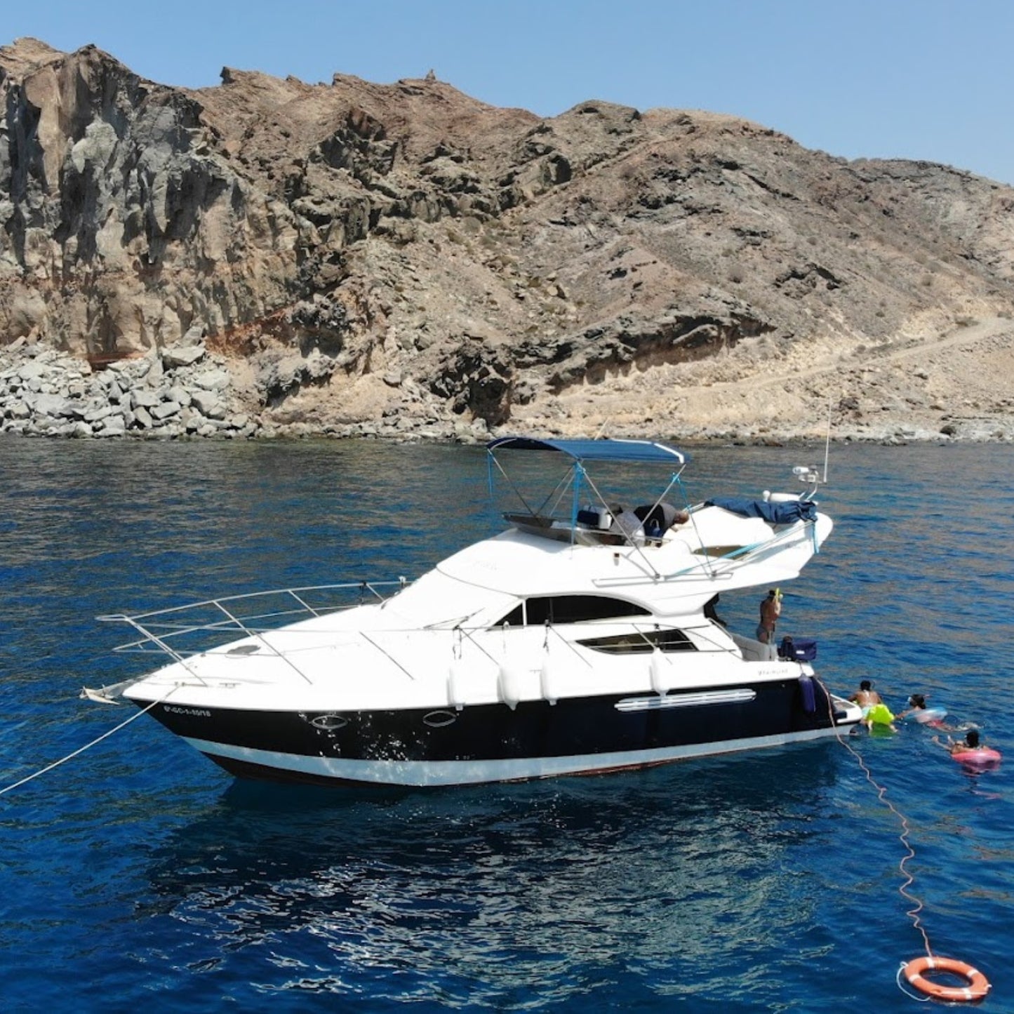 dolphin watching gran canaria - shared yacht - keeper one - blue m