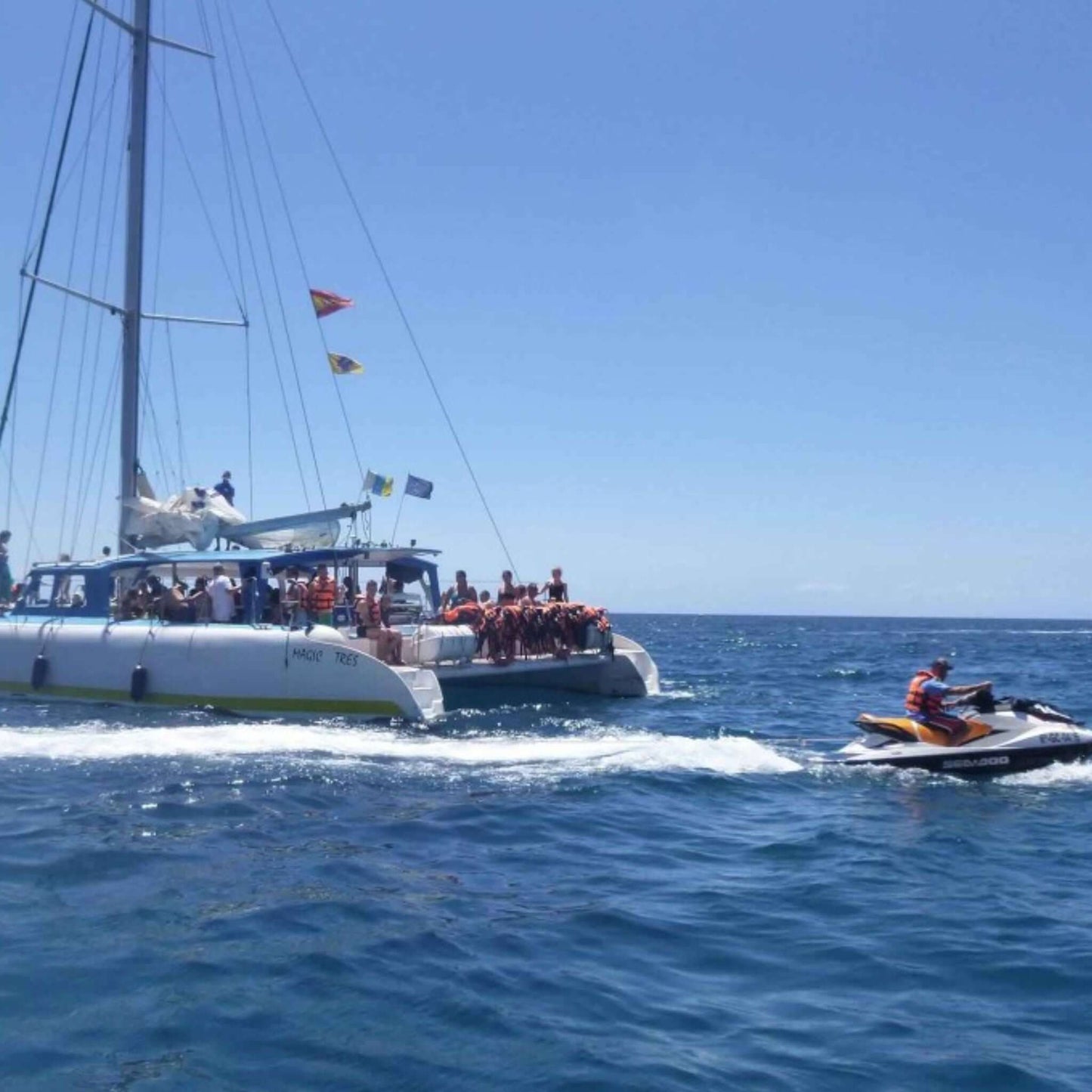 Catamaran Boat Trip - Afternoon Cruise - Catamaran Image 2